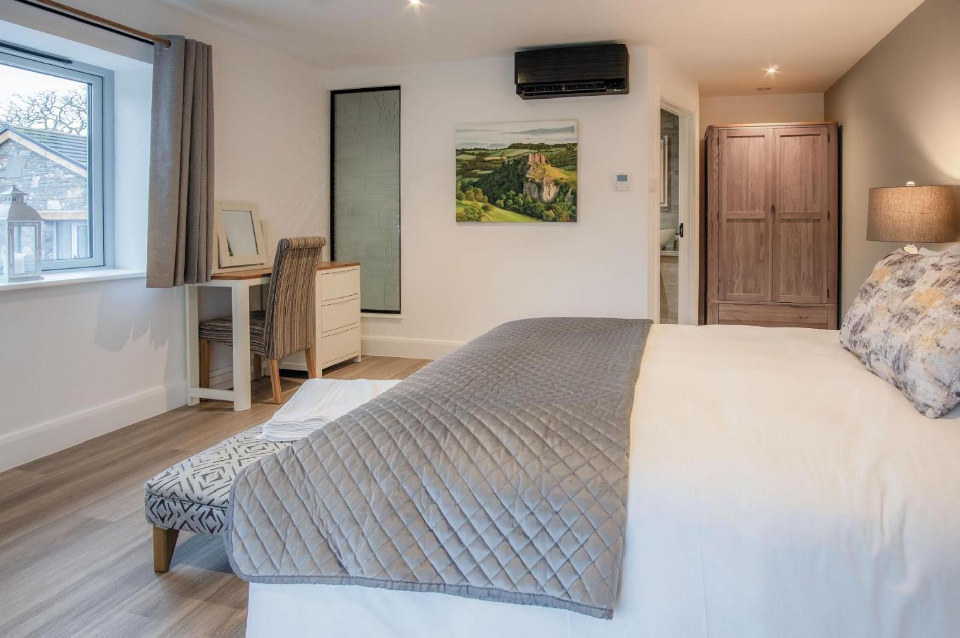 2 - Sleeping Giant - Pen Y Cae Apartment